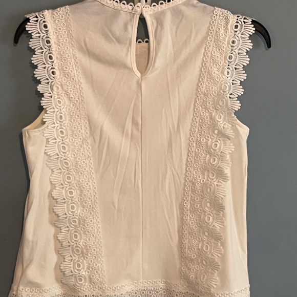 SELLING BLACK TAPE WOMEN BLOUSE SIZE PM COLOR CREAM SLEEVELESS BNWOT - Picture 8 of 12